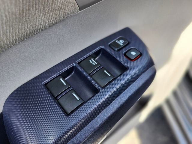 Used 2010 Honda Insight EX image 17