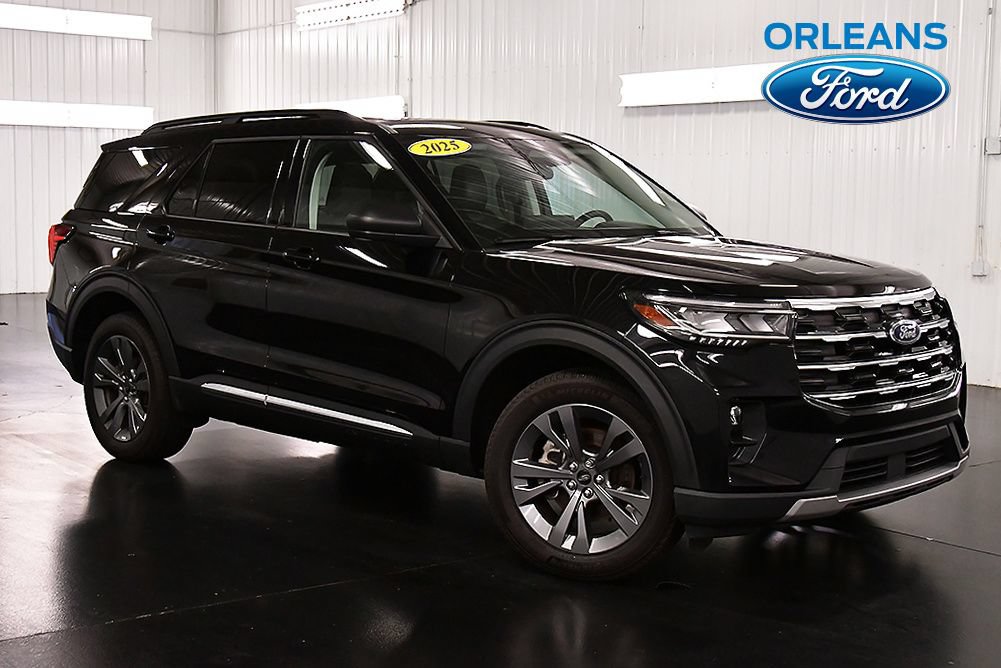 Used 2025 Ford Explorer Active w/ Active Comfort Package AWD/4WD image 1