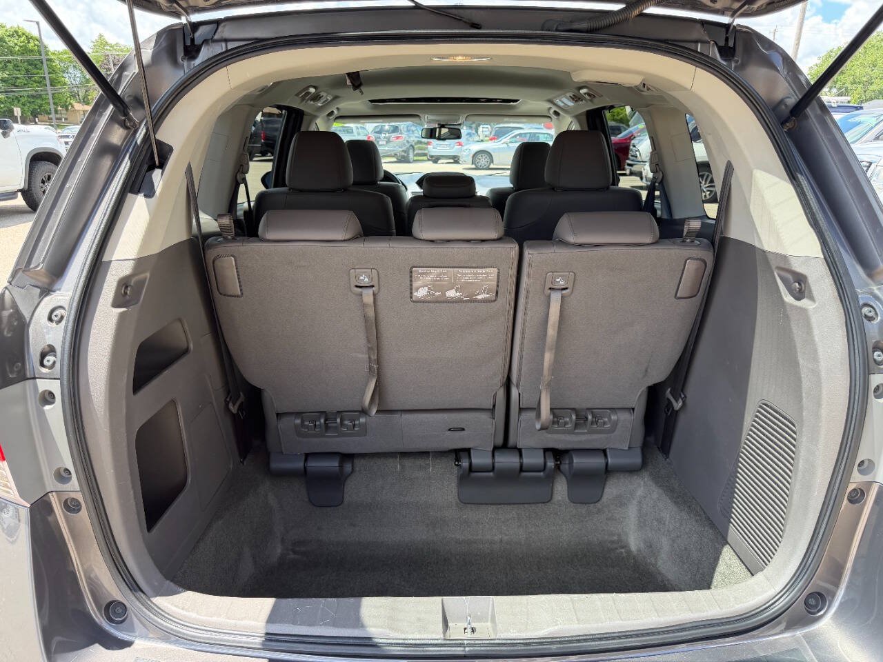 Used 2014 Honda Odyssey EX-L image 16