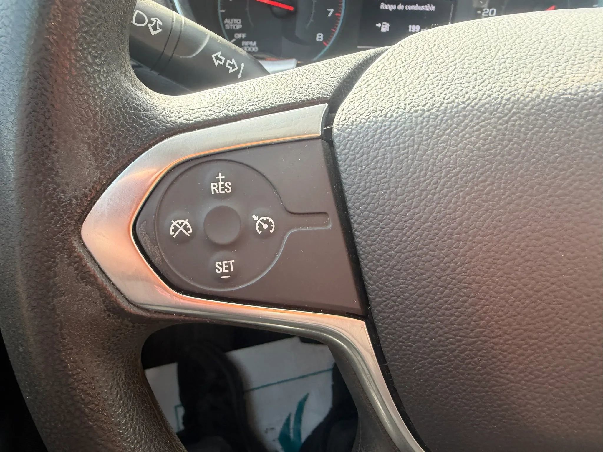 Used 2020 Chevrolet Traverse LS AWD/4WD image 13