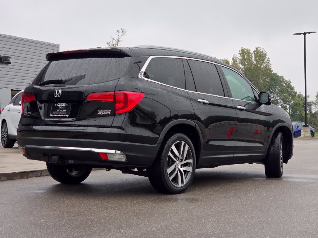 Used 2016 Honda Pilot Touring image 28