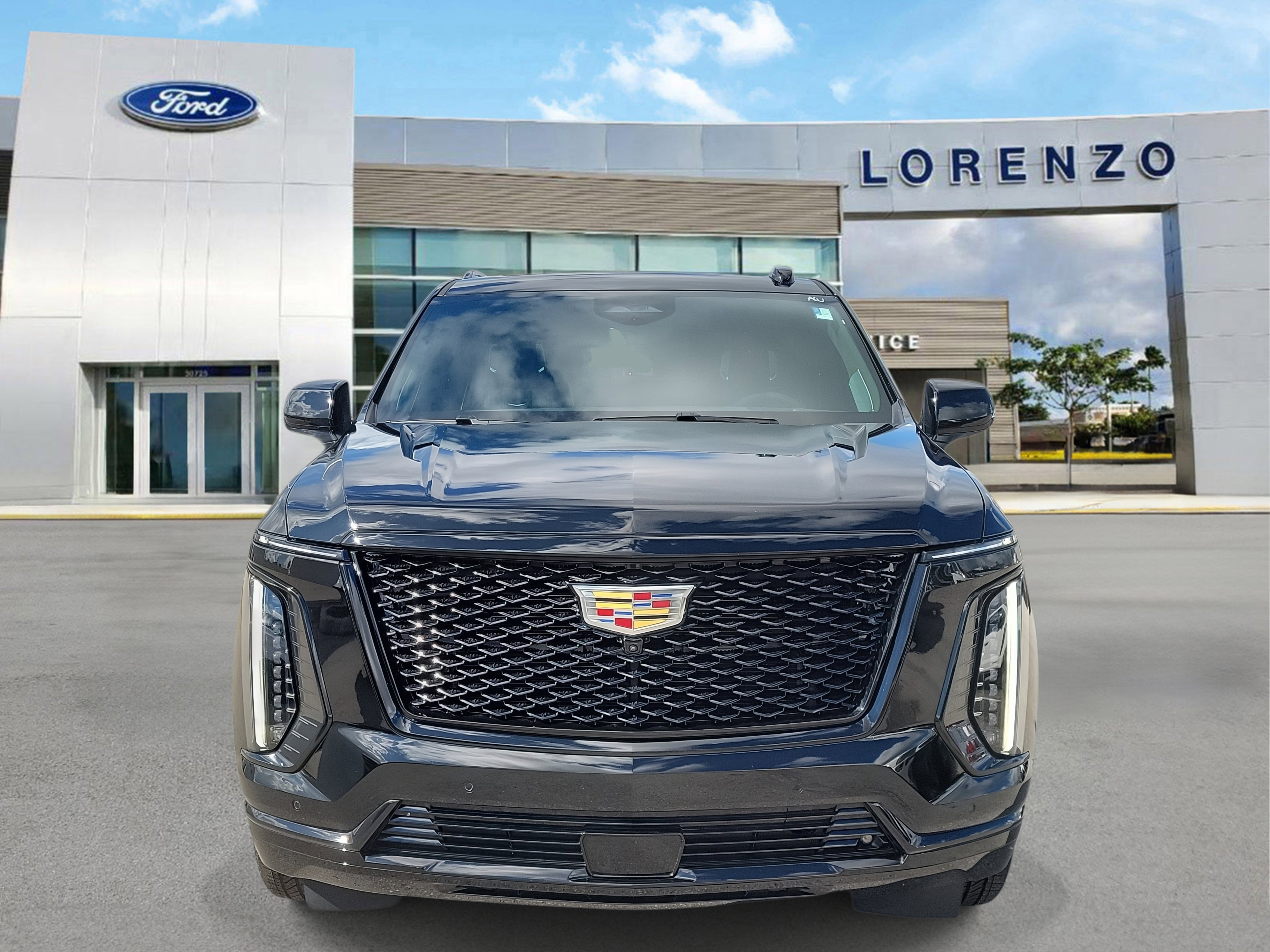 Used 2025 Cadillac Escalade Sport Platinum image 2
