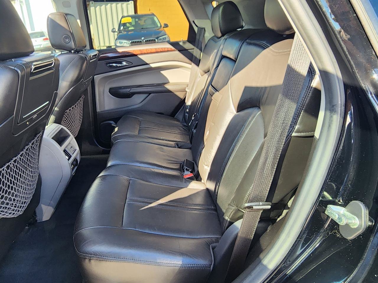 Used 2010 Cadillac SRX Luxury FWD image 21