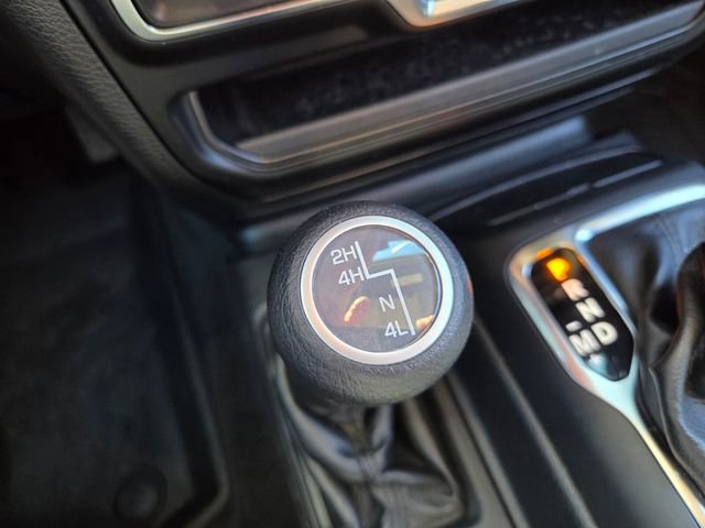 Used 2021 Jeep Gladiator Willys image 28