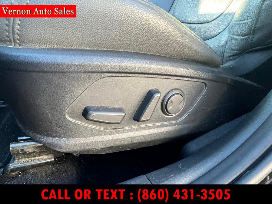 Used 2023 Hyundai Santa Cruz SEL Premium image 11