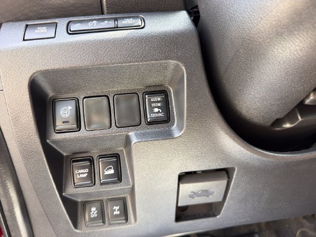 Used 2022 Nissan Frontier PRO-4X w/ Pro-4X Premium Package AWD/4WD image 17