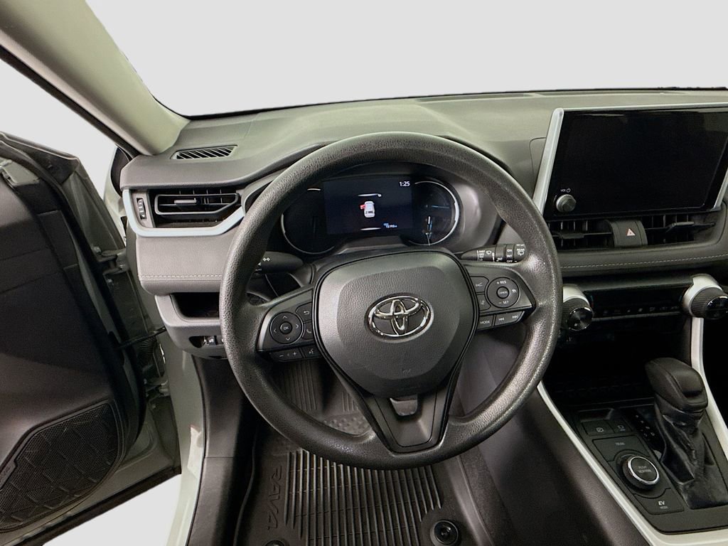 Used 2023 Toyota RAV4 XLE image 11