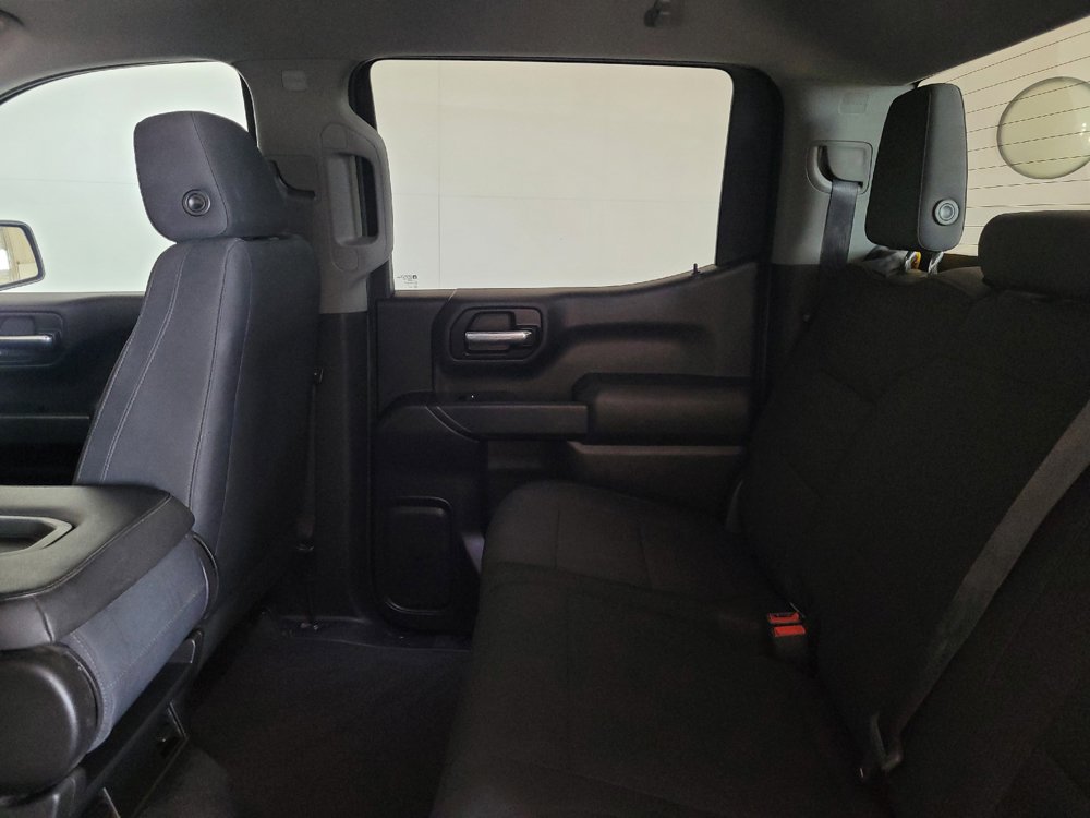 Used 2019 Chevrolet Silverado 1500 Custom w/ Custom Convenience Package RWD image 18
