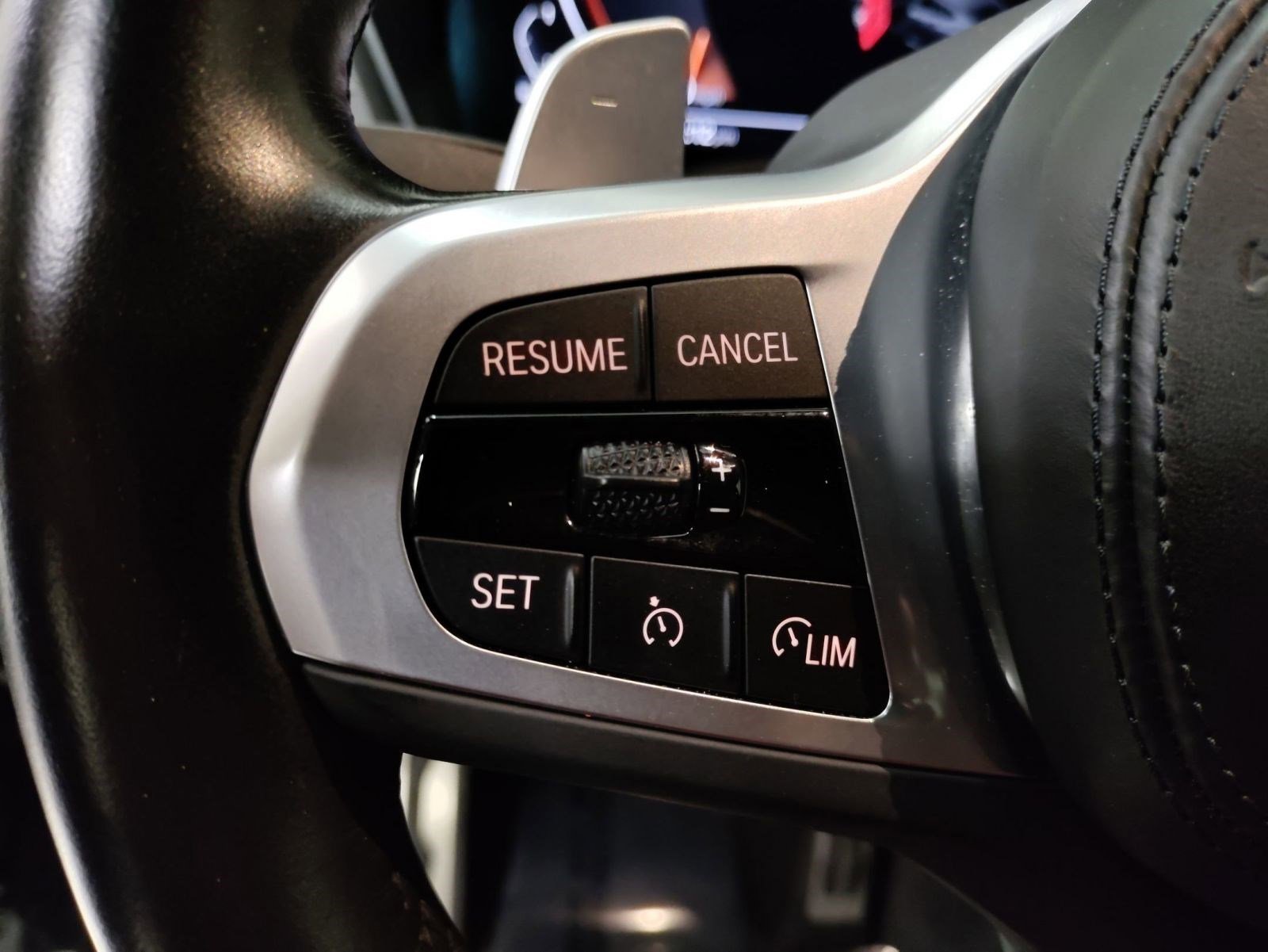 Used 2023 BMW X4 xDrive30i w/ M Sport Package image 15