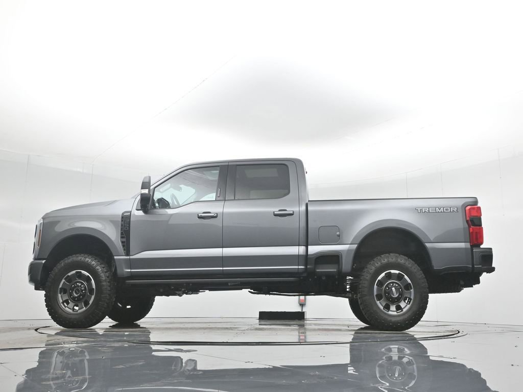 Used 2024 Ford F250 Lariat w/ Tremor Off-Road Package image 58