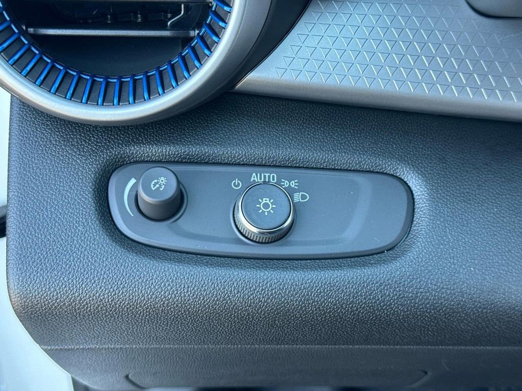 New 2026 Chevrolet Trax LS w/ LS Convenience Package image 20