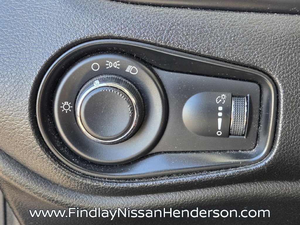 Used 2018 Jeep Renegade Sport w/ Power & Air Group AWD/4WD image 24