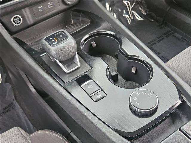 Used 2023 Nissan Rogue SV image 17