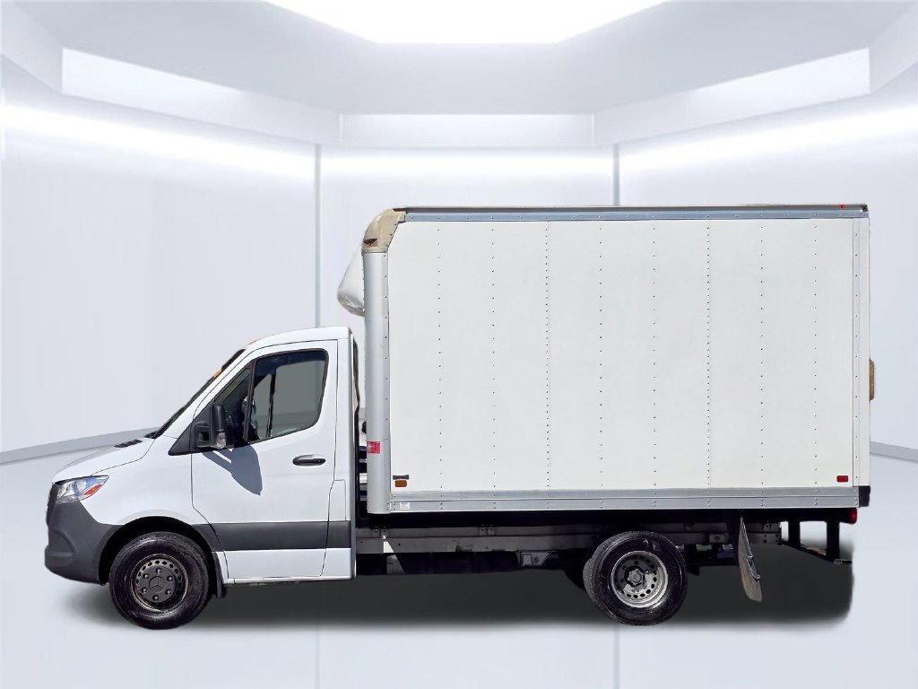 Used 2024 Mercedes-Benz Sprinter 4500 image 13