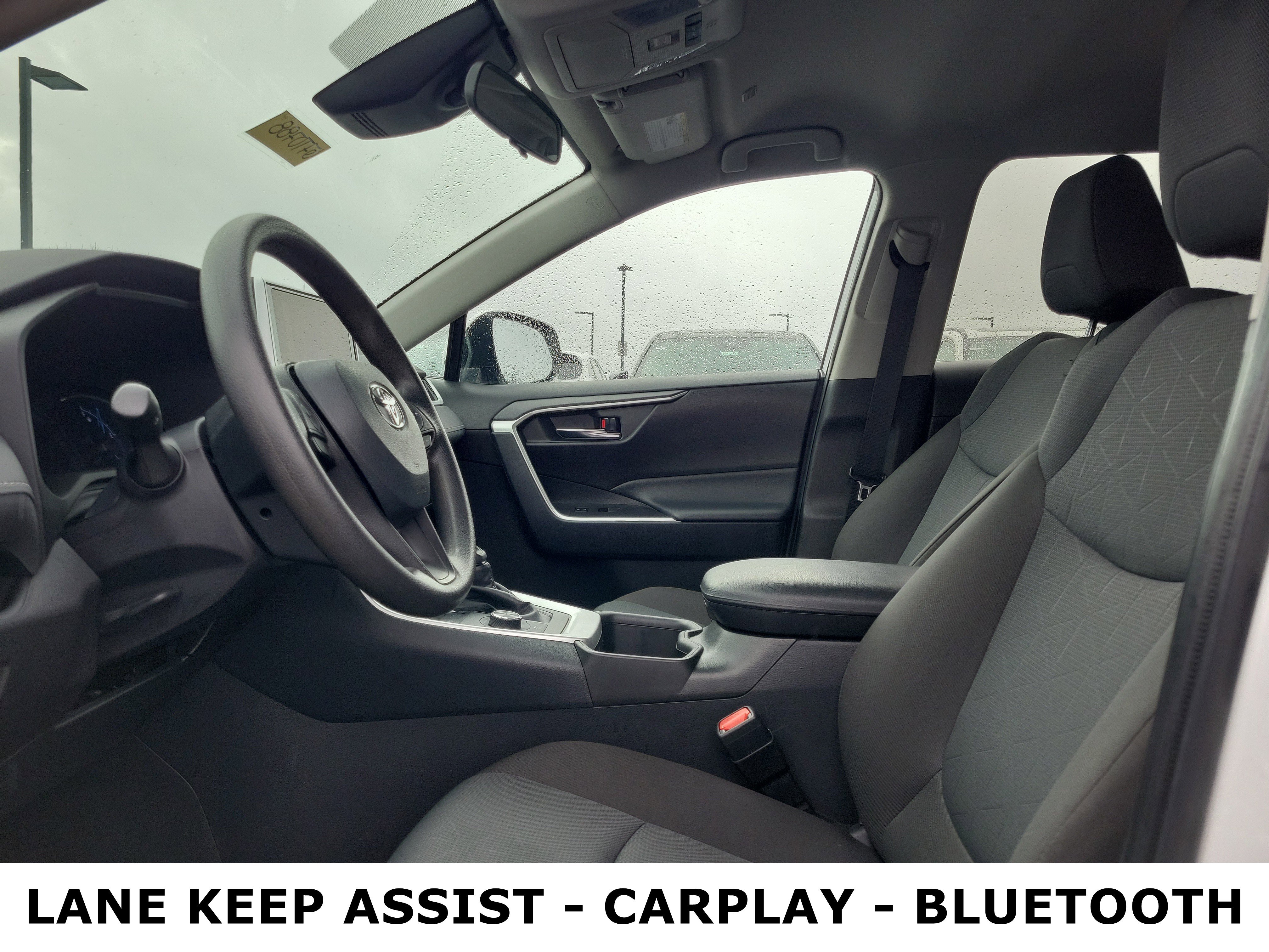 Used 2025 Toyota RAV4 XLE image 15