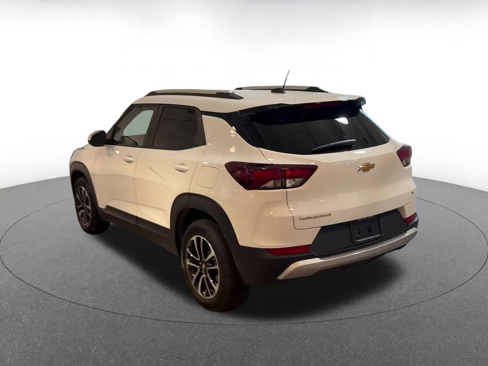 Used 2025 Chevrolet TrailBlazer LT image 11