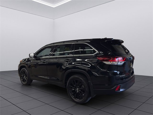 Used 2019 Toyota Highlander SE image 4