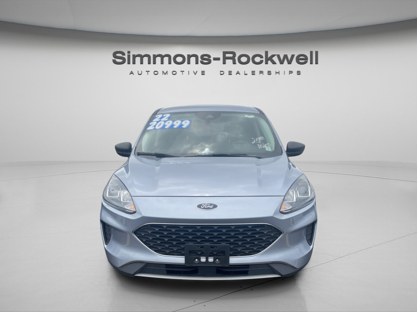 Used 2022 Ford Escape SE image 2