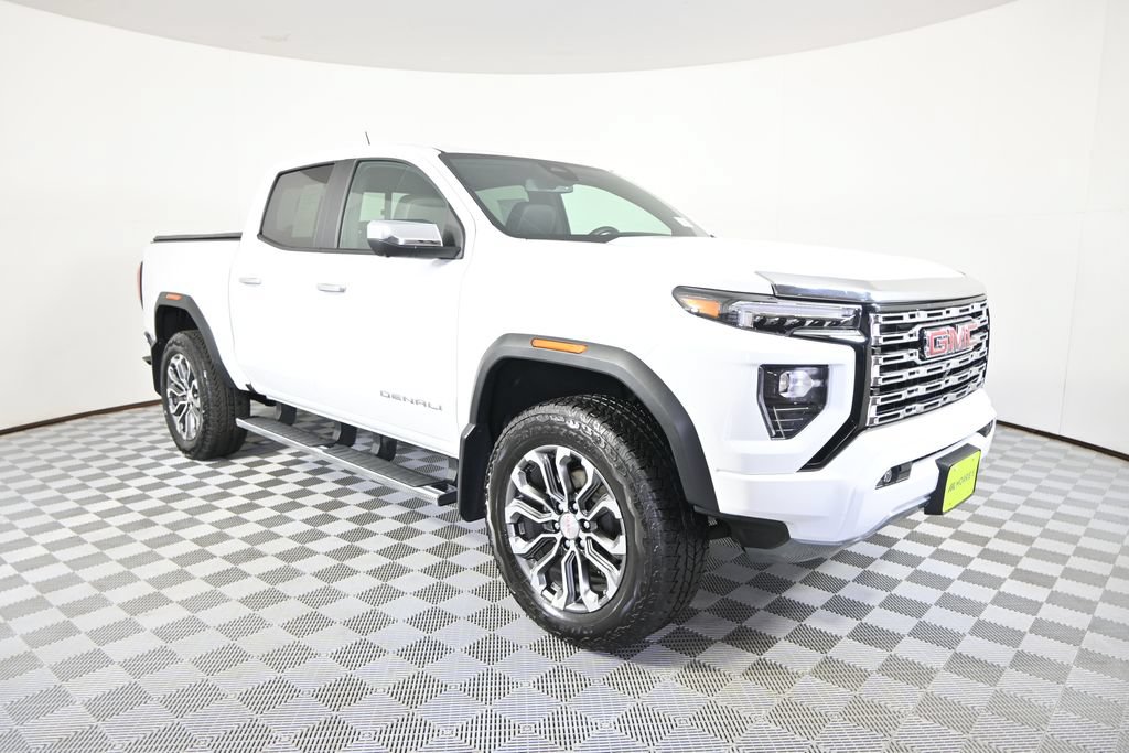 Used 2024 GMC Canyon Denali AWD/4WD image 10