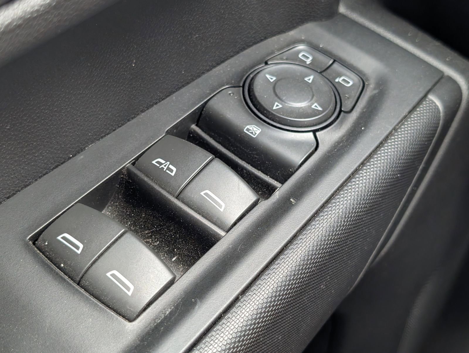 Used 2025 GMC Sierra 1500 Pro w/ Graphite Edition image 17