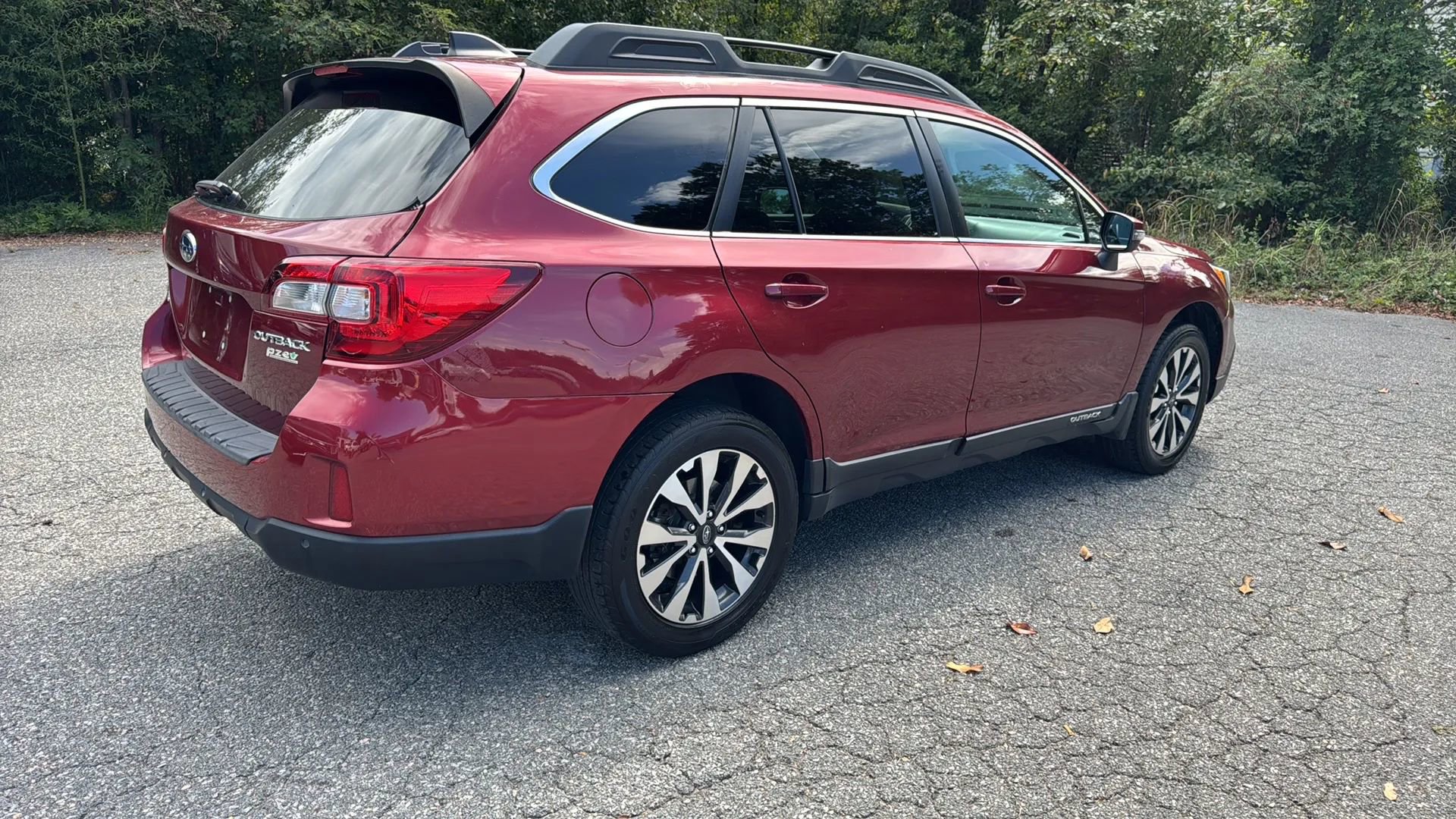 Used 2017 Subaru Outback 2.5i Limited image 5