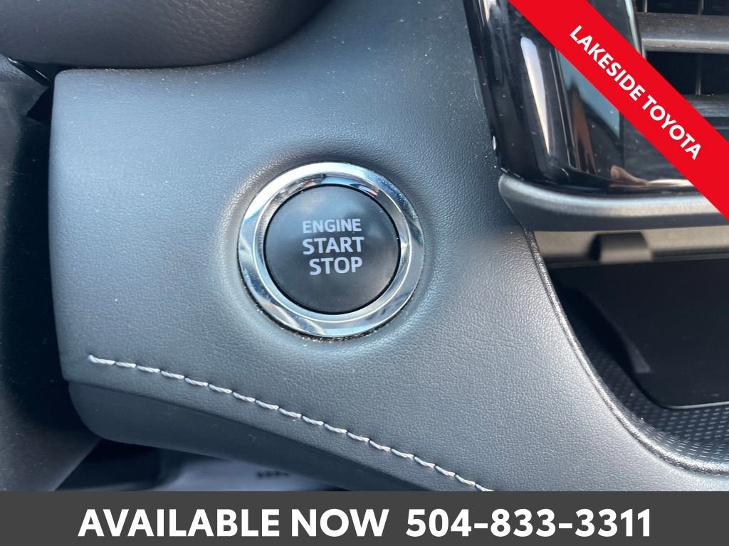 Used 2023 Toyota Highlander XLE image 34