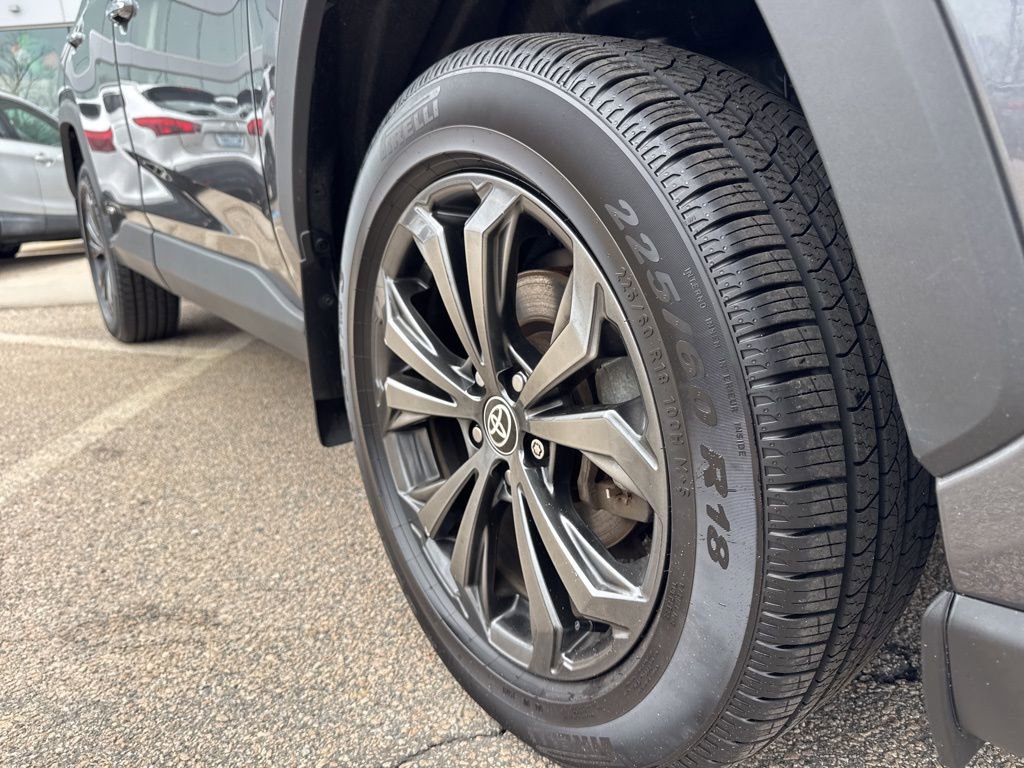 Used 2023 Toyota RAV4 Limited image 8