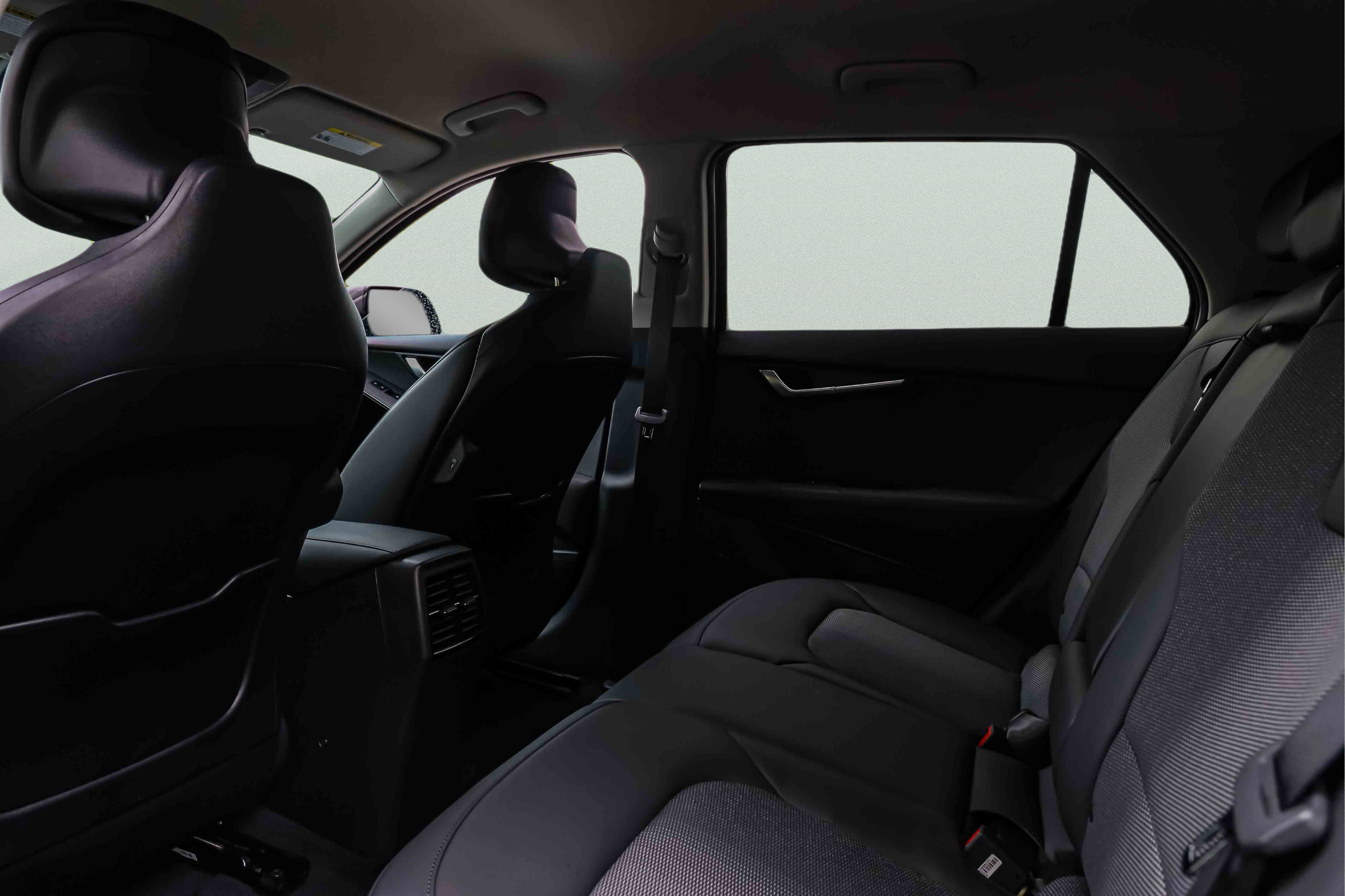 Certified 2025 Kia Niro Wind w/ Wind Preserve Package FWD image 12