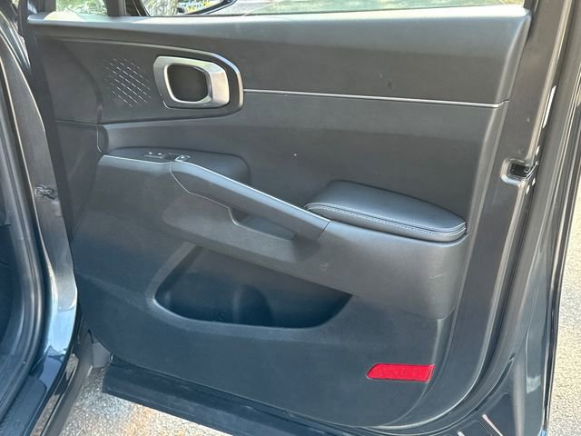 Used 2021 Kia Sorento S image 28