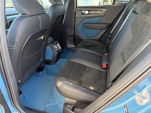 Certified 2023 Volvo C40 P8 Recharge Plus w/ Climate Package image 18