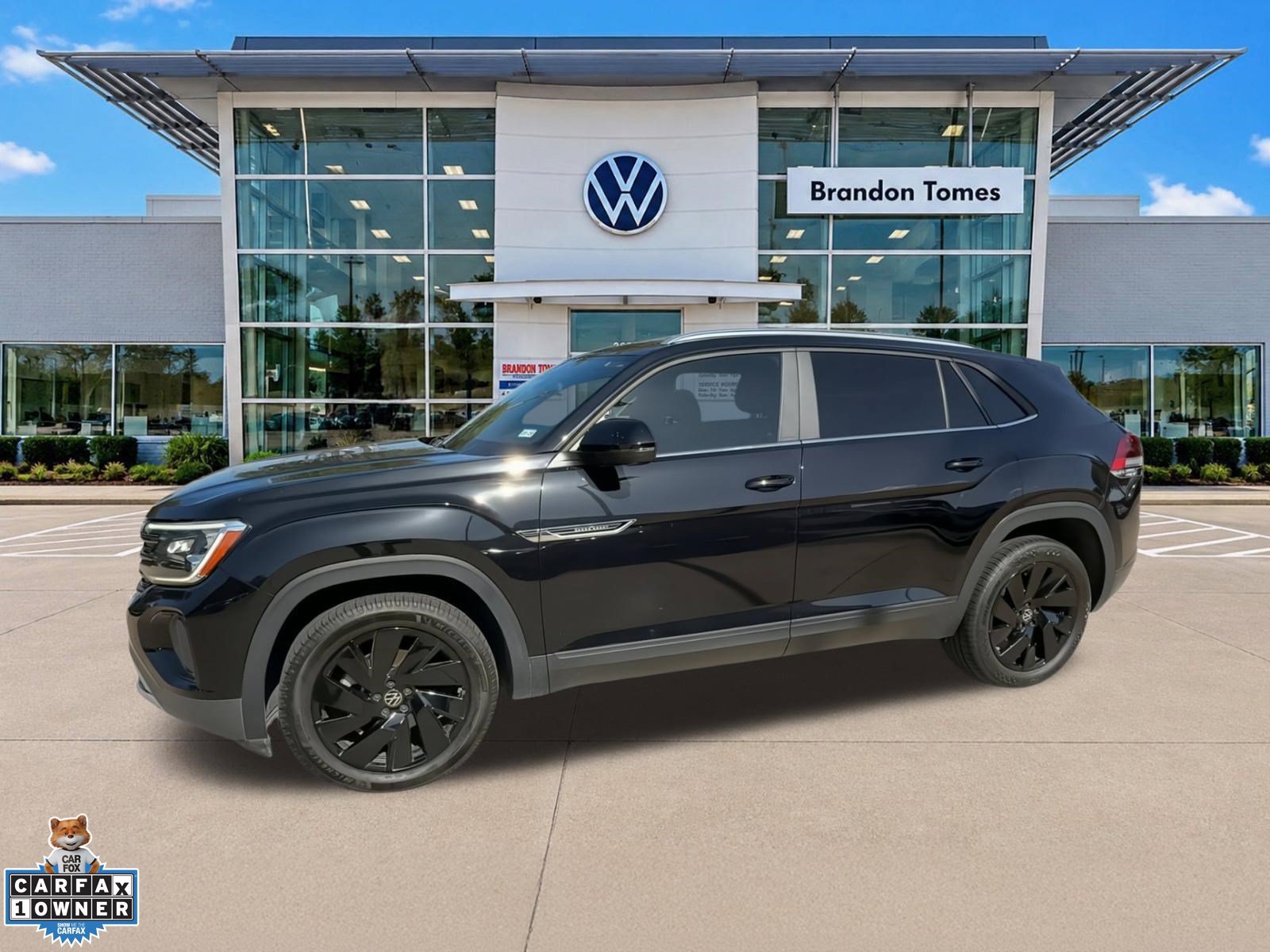 Used 2024 Volkswagen Atlas Cross Sport SE FWD image 6