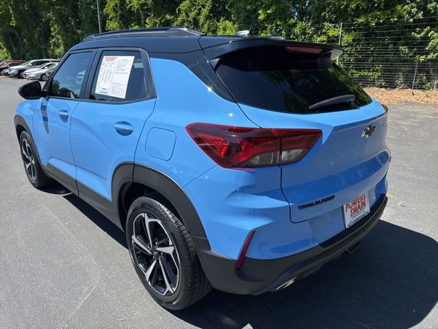 Used 2023 Chevrolet TrailBlazer RS w/ Sun and Liftgate Package FWD image 3
