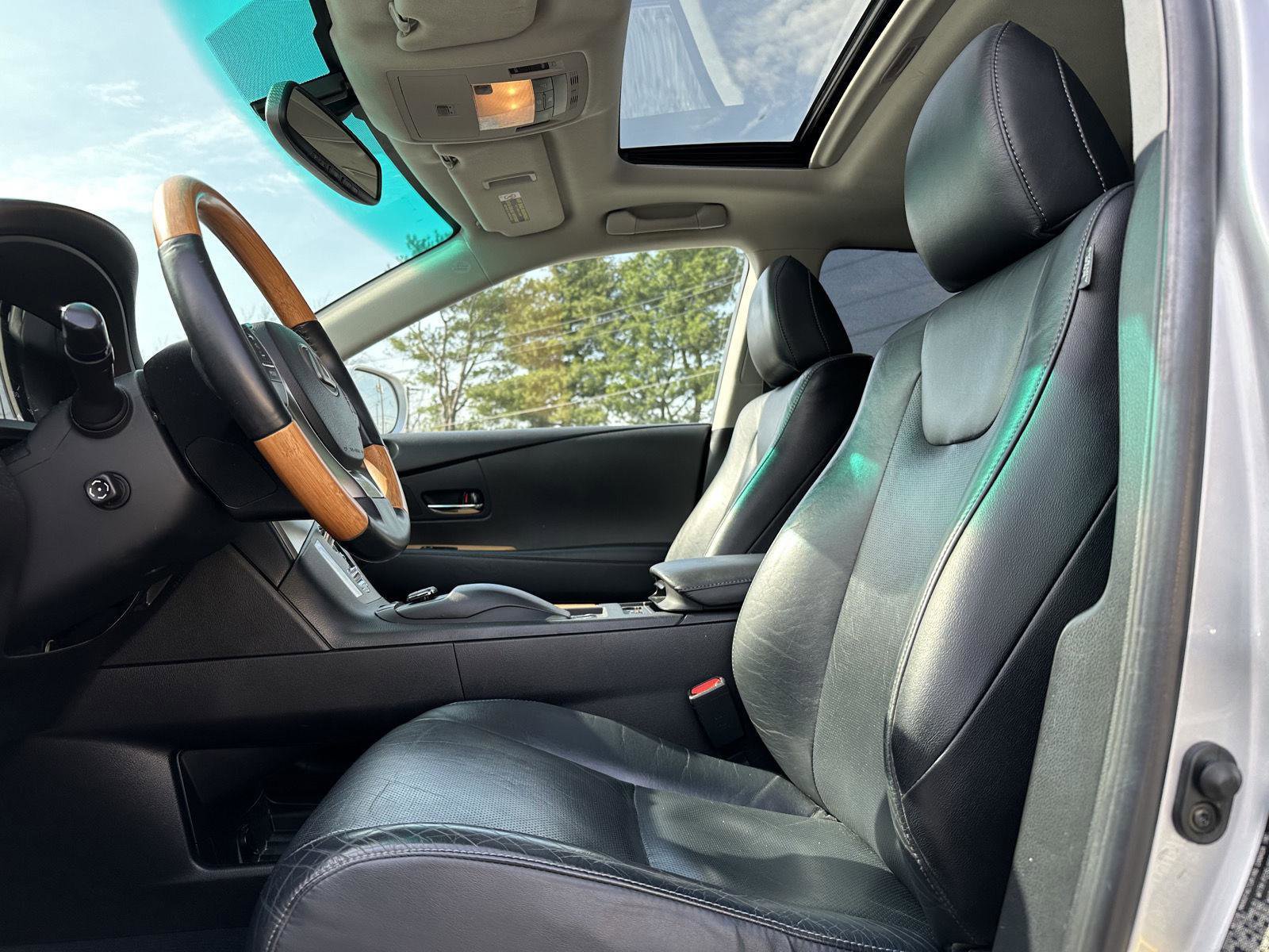 Used 2015 Lexus RX 450h AWD image 11