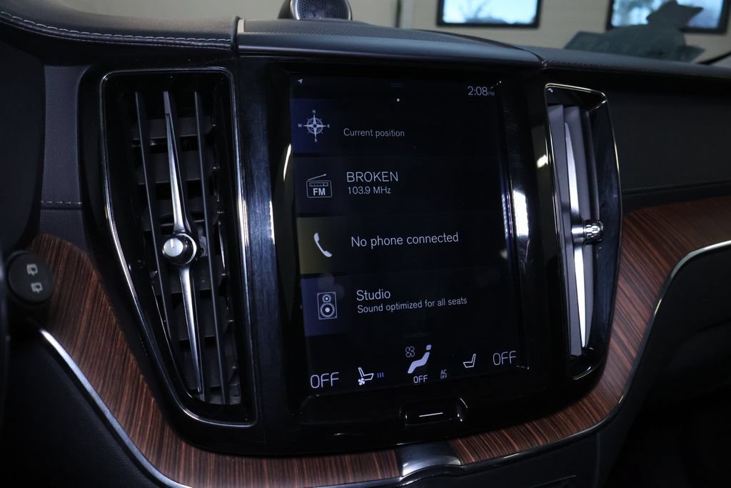 Used 2019 Volvo XC60 T8 Inscription w/ Advanced Package AWD/4WD image 26