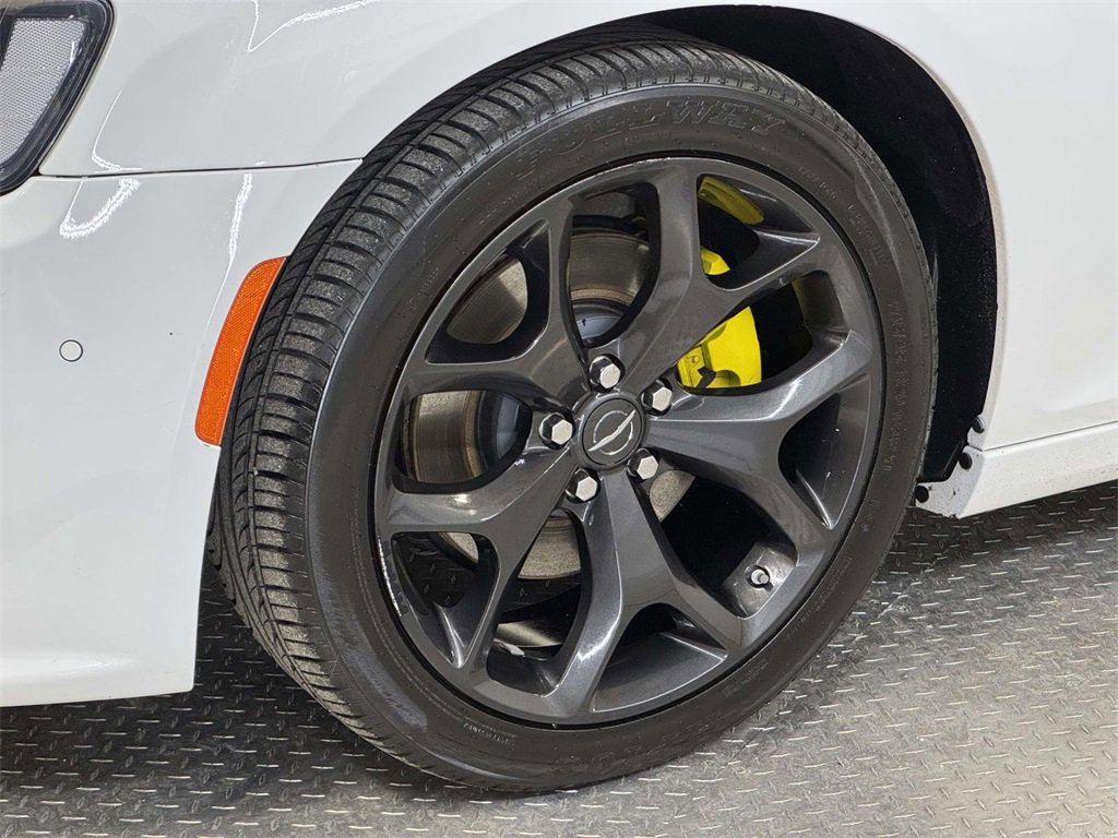 Used 2022 Chrysler 300 S image 9