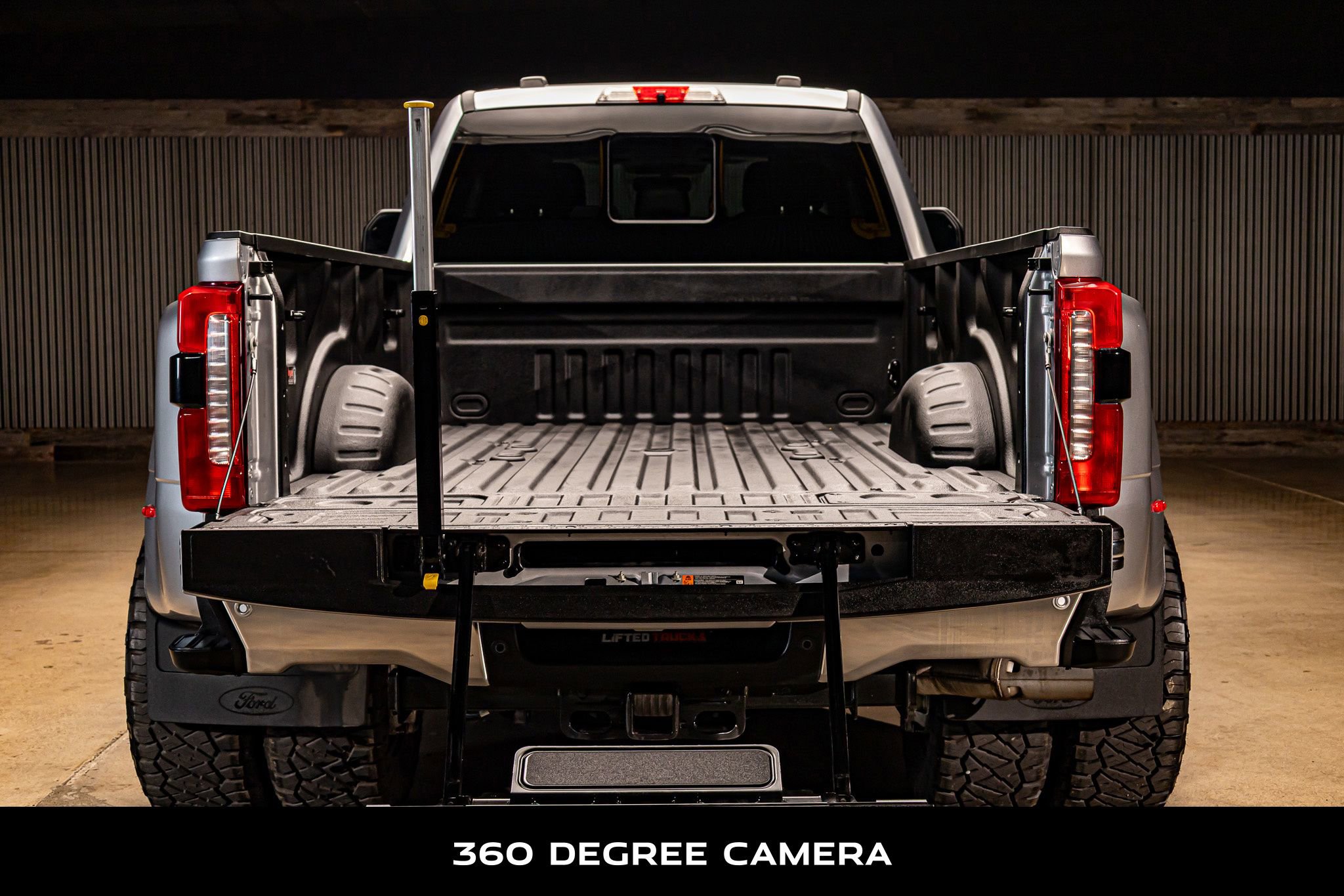 Used 2023 Ford F450 Lariat w/ Camper Package image 8