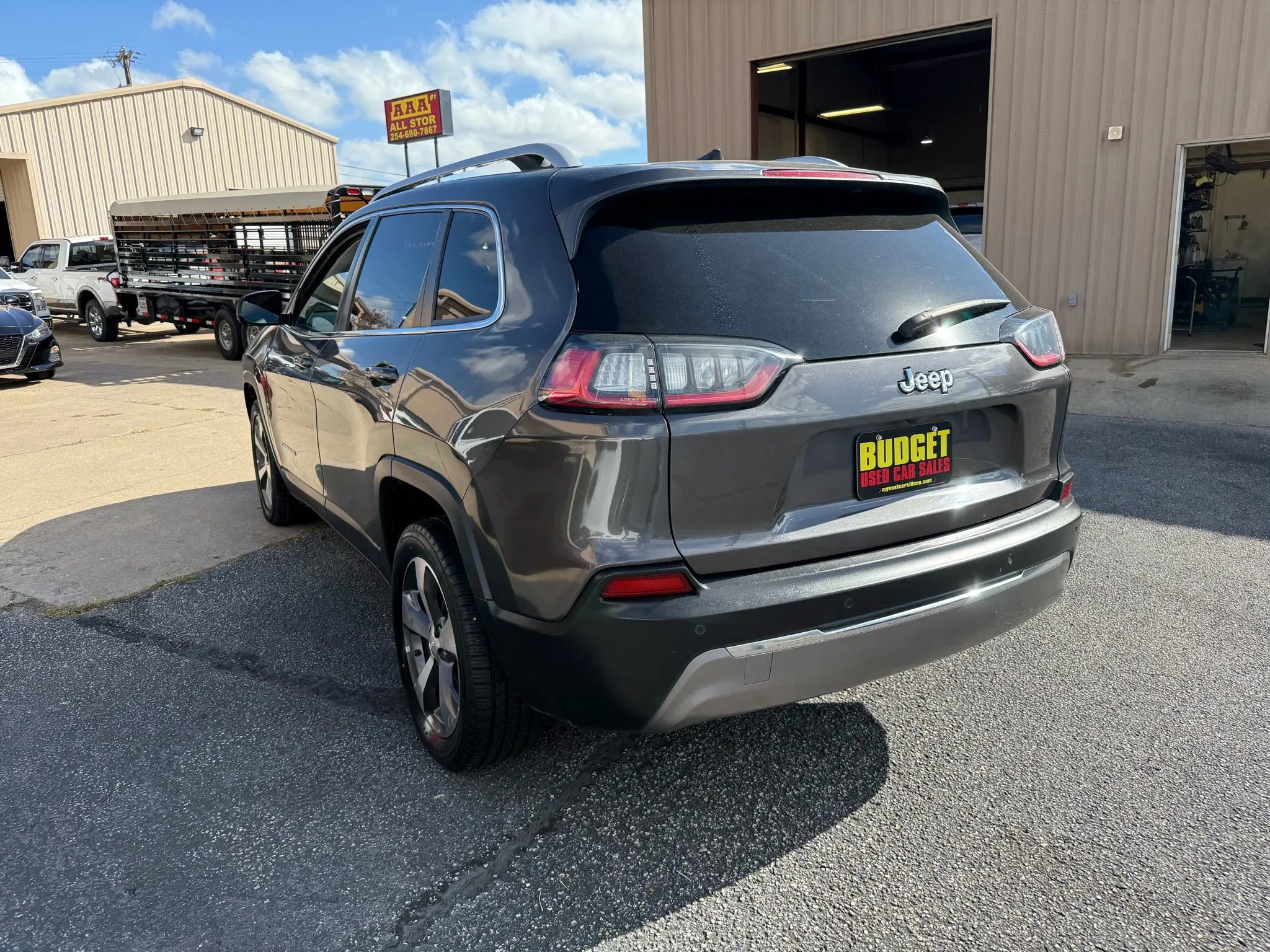 Used 2020 Jeep Cherokee Limited FWD image 7