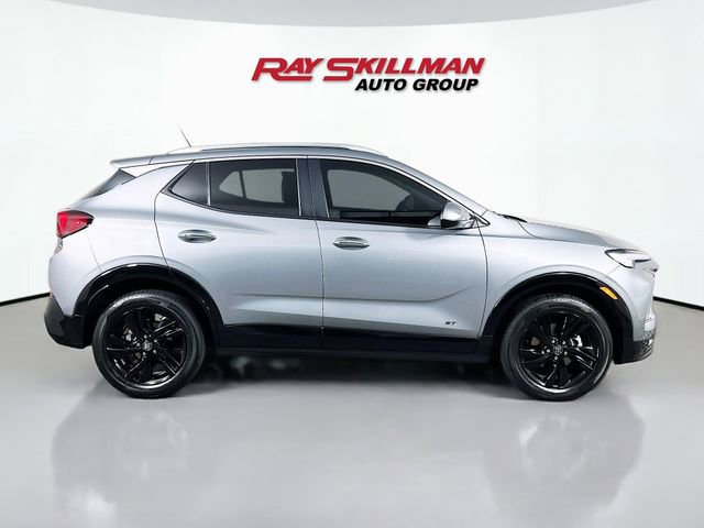 Used 2025 Buick Encore GX Sport Touring w/ Comfort Package FWD image 8