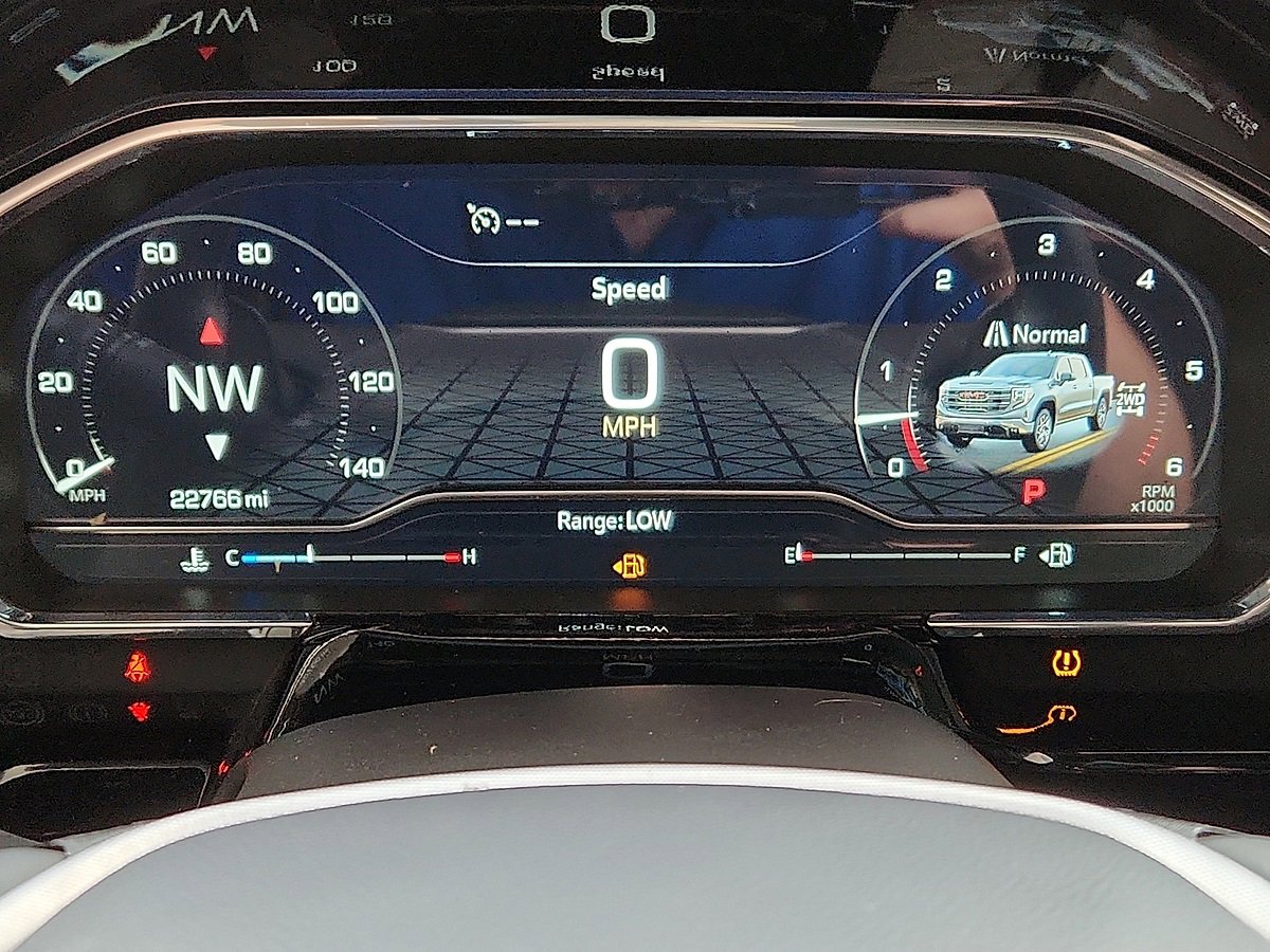 Used 2024 GMC Sierra 1500 Elevation w/ Preferred Package image 10