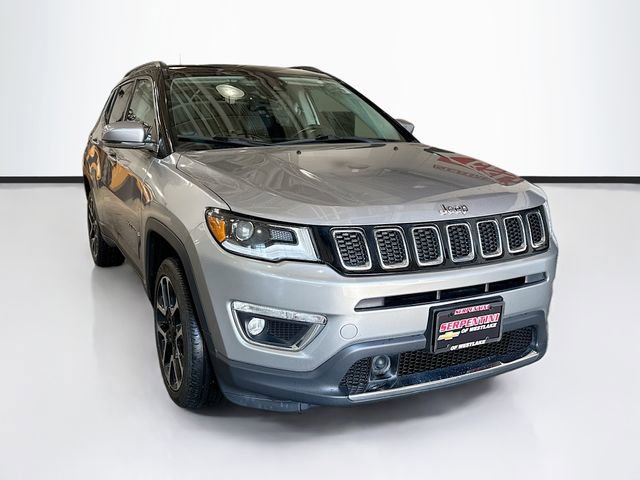 Used 2018 Jeep Compass Limited w/ Navigation Group image 3