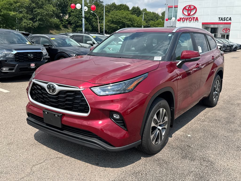 New 2026 Toyota Highlander XLE AWD/4WD image 3