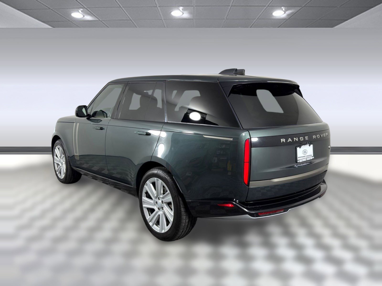 Used 2023 Land Rover Range Rover SE image 3