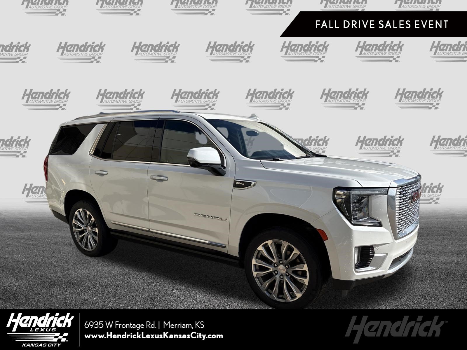 Used 2021 GMC Yukon Denali w/ Denali Ultimate Package AWD/4WD image 1