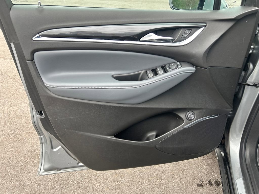 Used 2023 Buick Enclave Essence w/ LPO, Floor Liner Package FWD image 21