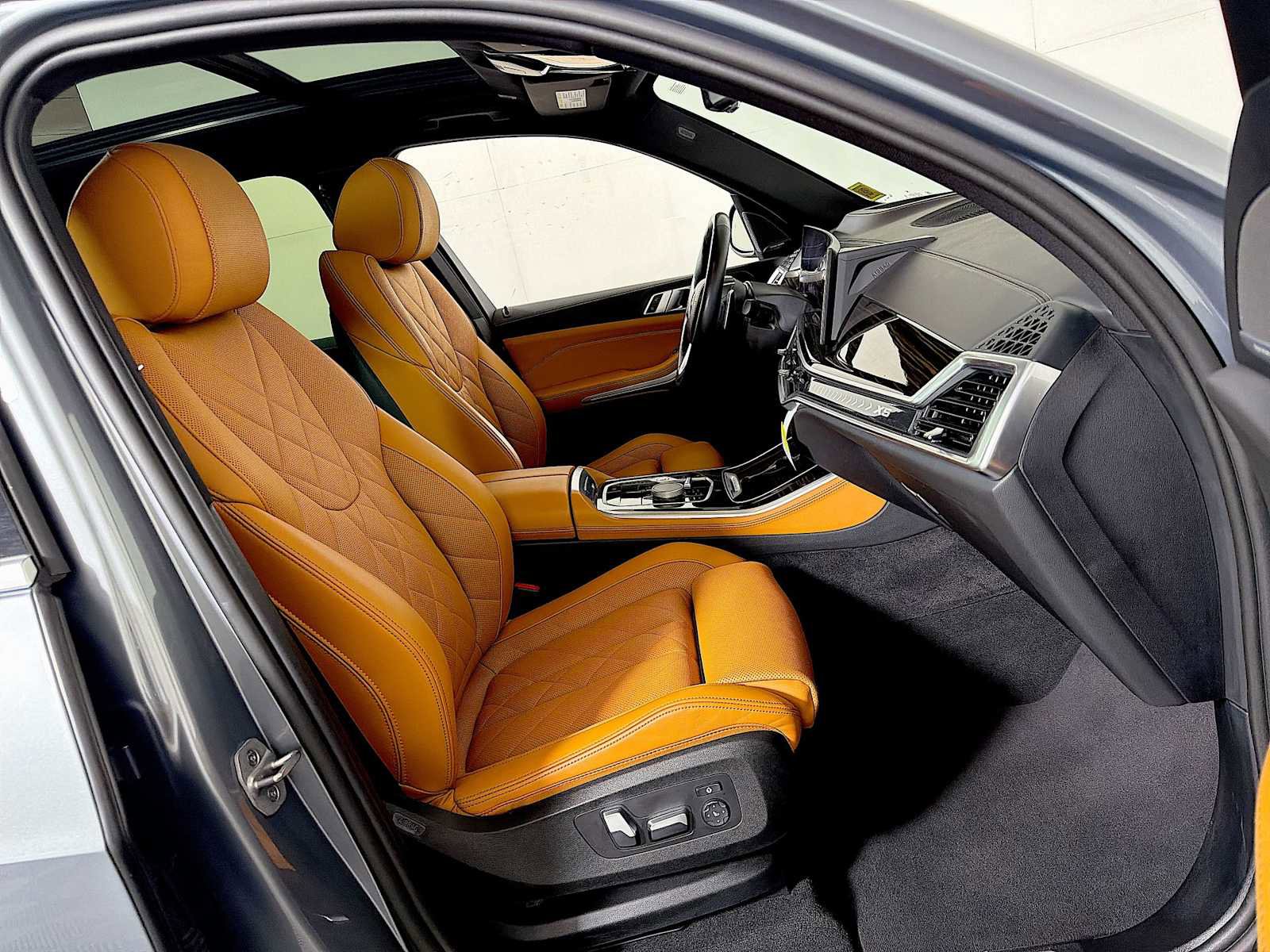 Certified 2024 BMW X5 xDrive40i w/ Premium Package image 25