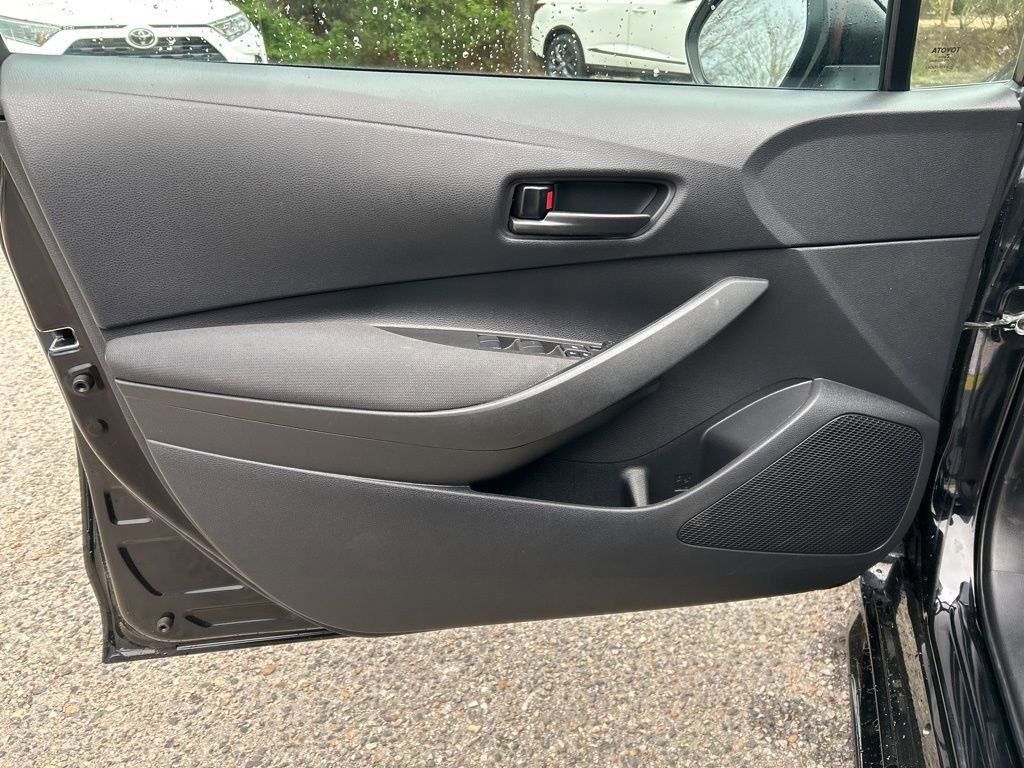 Used 2023 Toyota Corolla LE image 16