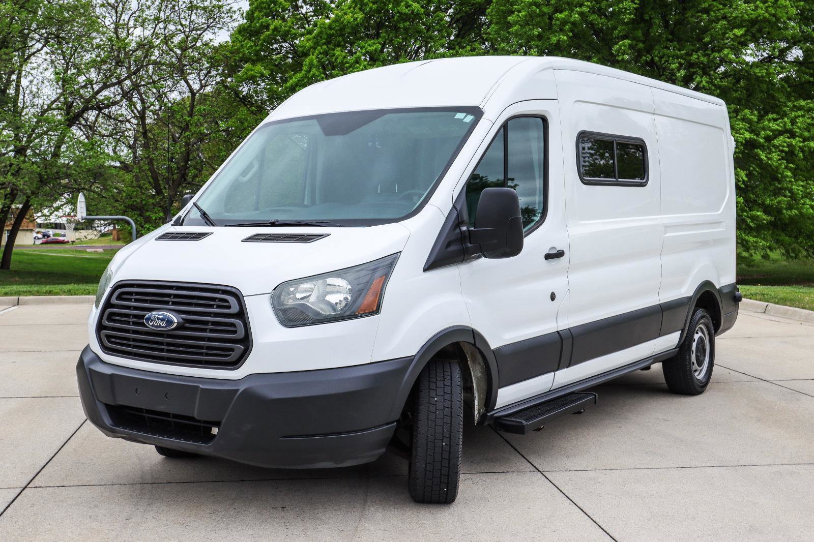 Used 2015 Ford Transit 150 148 Medium Roof RWD image 3