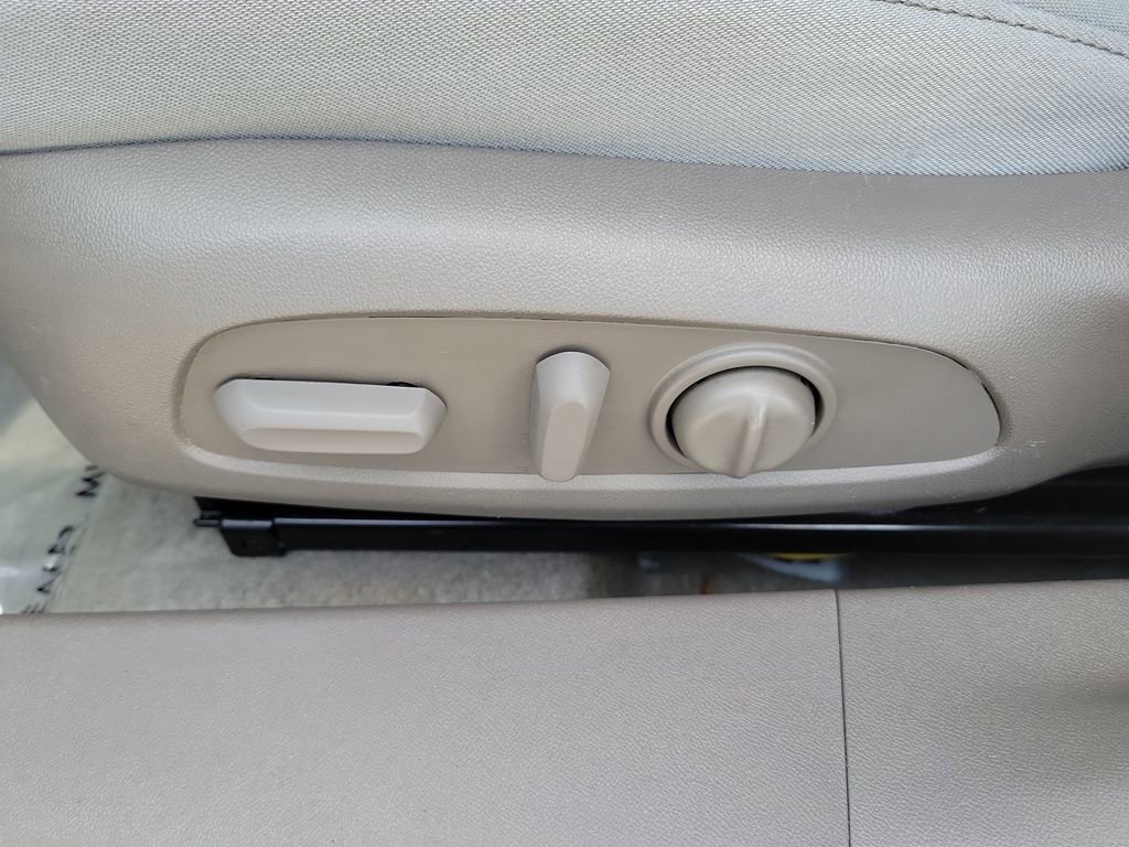 Used 2025 Chevrolet Malibu LT FWD image 20