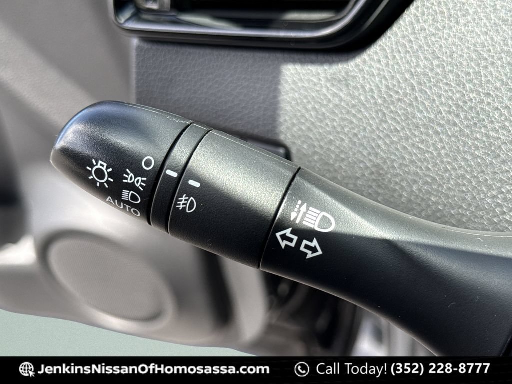 Certified 2022 Nissan Rogue Sport SV FWD image 39