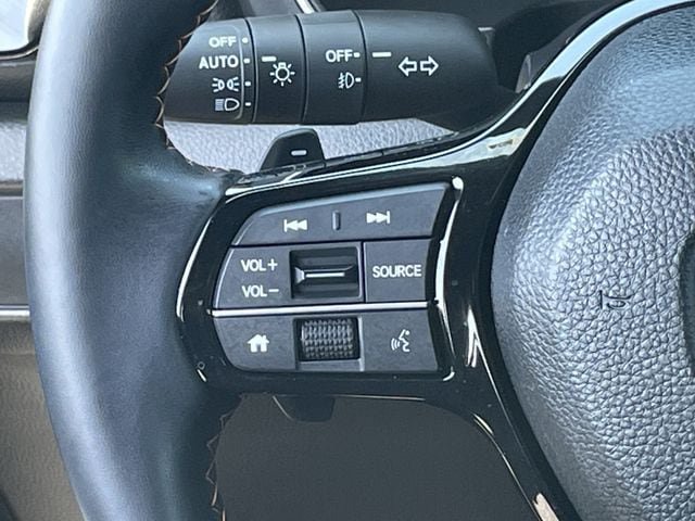 Certified 2025 Honda Pilot Sport image 14